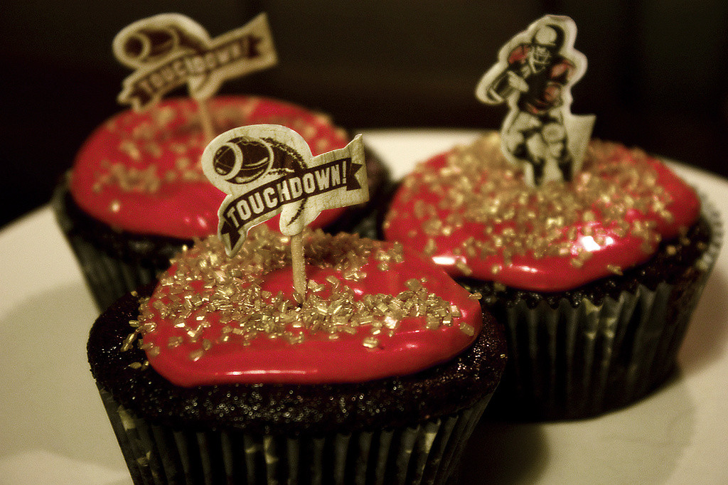 49er Football Cupcakes for the Super Bowl