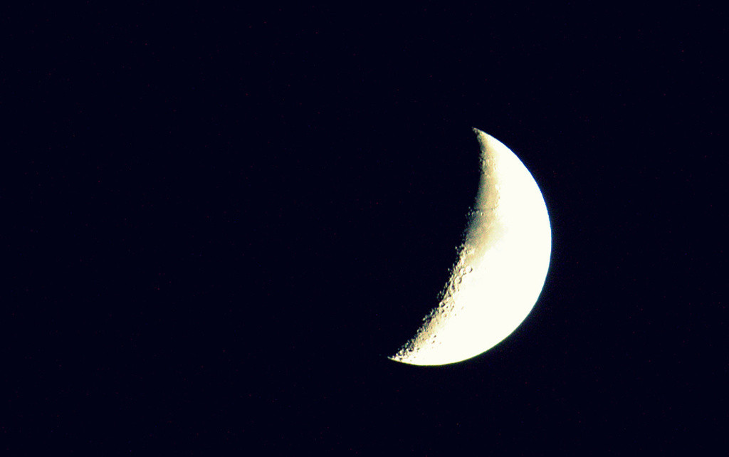 Half moon shot